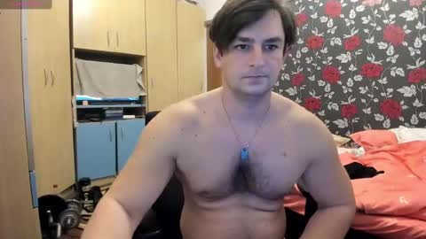 Snapshot of michaelragnar90 chatting on December 20, 1:33 pm michaelragnar90 online show from December 20, 1:33 pm