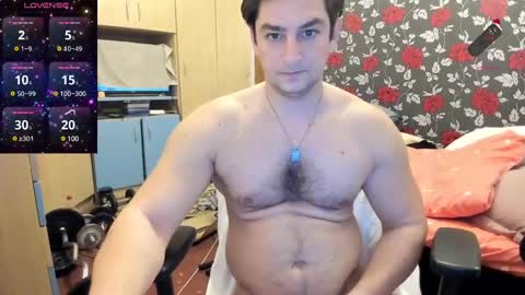 Snapshot of michaelragnar90 chatting on December 21, 9:23 am michaelragnar90 online show from December 21, 9:23 am