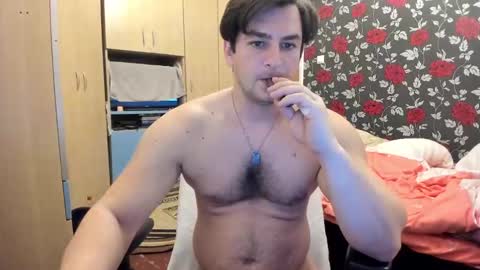 Snapshot of michaelragnar90 chatting on December 22, 9:33 am michaelragnar90 online show from December 22, 9:33 am