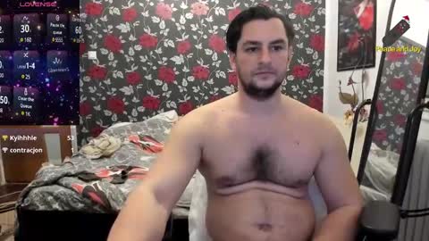 Snapshot of michaelragnar90 chatting on January 8, 3:50 pm michaelragnar90 online show from January 8, 3:50 pm