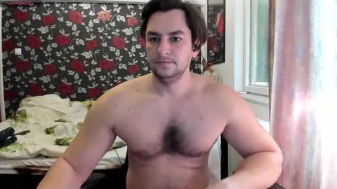 Snapshot of michaelragnar90 chatting on February 10, 7:47 am michaelragnar90 online show from February 10, 7:47 am