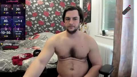 Snapshot of michaelragnar90 chatting on February 23, 8:28 am michaelragnar90 online show from February 23, 8:28 am