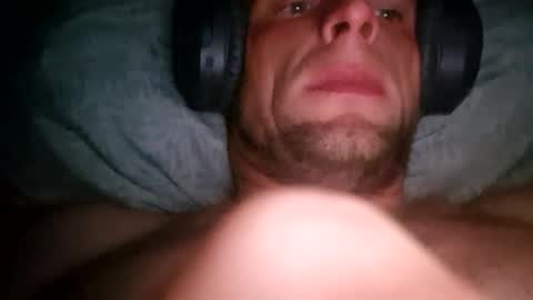 Snapshot of michaltomiczek77 chatting on June 15, 9:28 pm WildMikemilflove online show from June 15, 9:28 pm