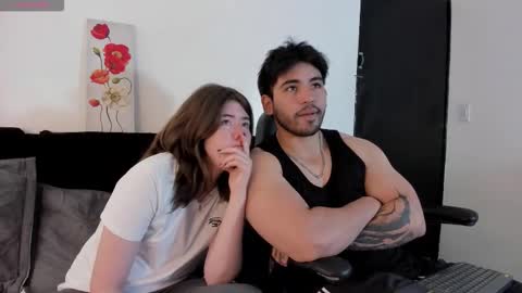 MichelandChris online show from December 1, 1:49 pm