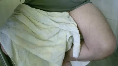 Snapshot of michelclaude chatting on October 6, 2:47 pm michelclaude online show from October 6, 2:47 pm