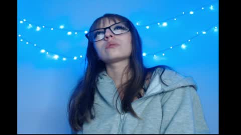 Michell online show from April 2, 3:26 am