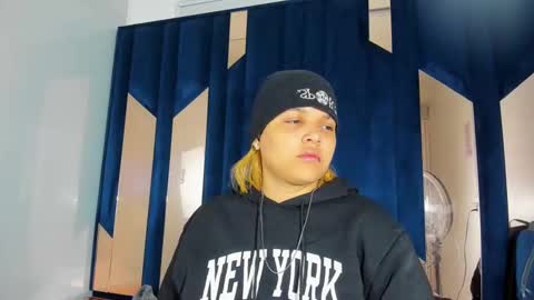 michell_rs online show from October 30, 4:14 am