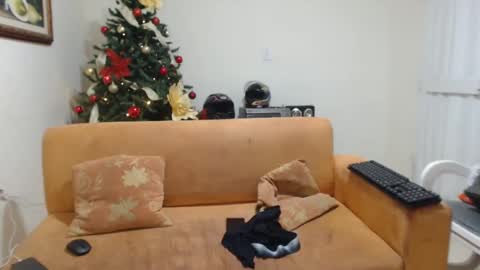 michelle_allen0104 online show from December 23, 11:25 am