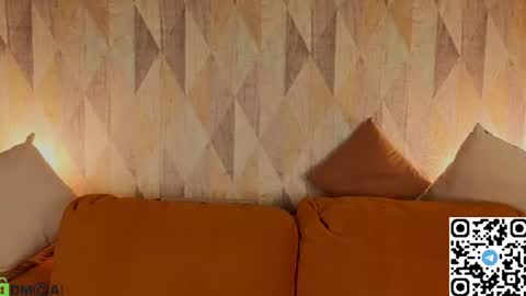 Snapshot of michelle_blond chatting on July 12, 1:07 am michelle_blond online show from July 12, 1:07 am