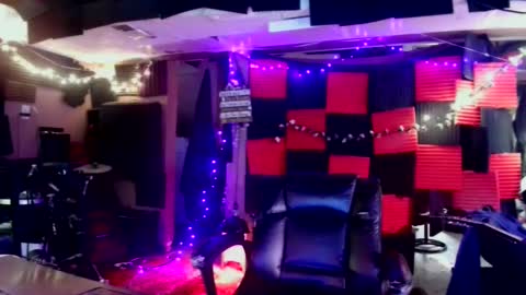 michelle_flowers online show from September 30, 3:00 am