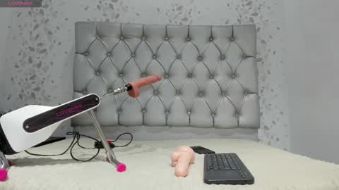 Snapshot of michelle_perla chatting on October 8, 7:11 pm michelle perla online show from October 8, 7:11 pm