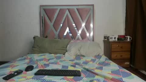 MICHELLE AND DAVID online show from April 16, 5:52 am