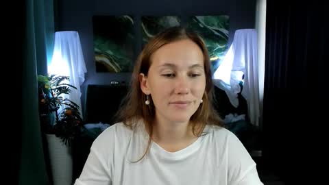 Snapshot of michelleortis chatting on November 8, 8:47 am MichelleOrtis online show from November 8, 8:47 am