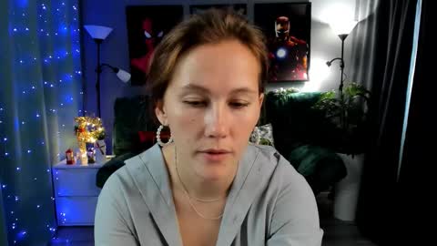 Snapshot of michelleortis chatting on December 15, 6:39 am MichelleOrtis online show from December 15, 6:39 am