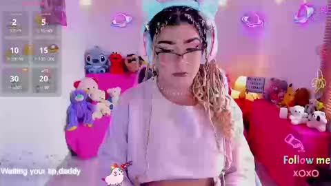   online show from September 20, 2:18 pm
