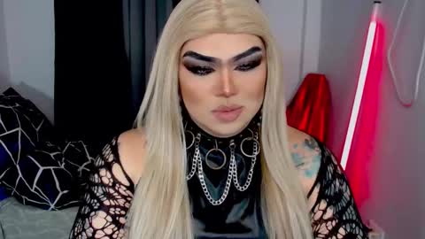 Michelle online show from December 2, 6:58 pm