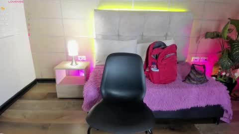 michonne_09 online show from February 7, 3:10 am