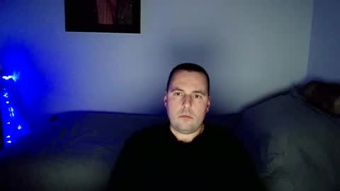 Snapshot of micic3 chatting on January 12, 3:17 am micic3 online show from January 12, 3:17 am