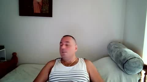 micic3 online show from July 4, 11:44 pm