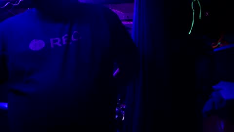 mickdollz online show from October 25, 8:11 am