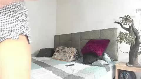 mickey_beasley1 online show from March 2, 10:05 pm