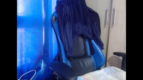 Snapshot of miculohot chatting on November 19, 12:16 pm vanesa sexy online show from November 19, 12:16 pm