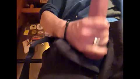 midasswellby online show from March 4, 1:22 am