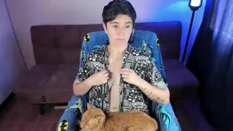 Snapshot of midnight07_ chatting on October 28, 3:25 pm Blue online show from October 28, 3:25 pm