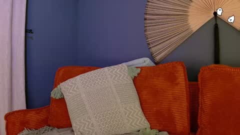 Snapshot of midnight__muse chatting on December 20, 8:06 am Rain online show from December 20, 8:06 am