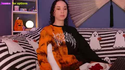 Snapshot of midnight__muse chatting on October 14, 4:24 am Rain online show from October 14, 4:24 am