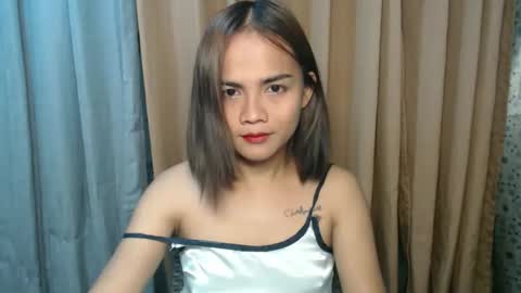 Snapshot of midnight_cravings143 chatting on March 16, 12:49 am terra online show from March 16, 12:49 am