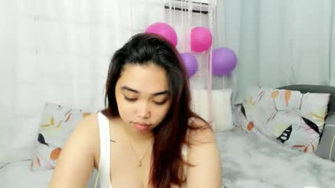 Snapshot of midnightbunny_ chatting on November 26, 10:38 am Bunny 3 online show from November 26, 10:38 am