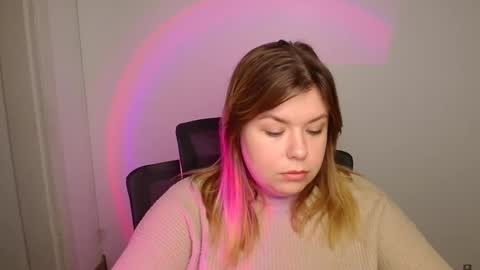 Snapshot of midnightmariana chatting on October 18, 5:21 am Mariana online show from October 18, 5:21 am