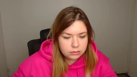 Snapshot of midnightmariana chatting on October 20, 5:08 am Mariana online show from October 20, 5:08 am