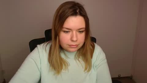 Snapshot of midnightmariana chatting on October 25, 11:29 am Mariana online show from October 25, 11:29 am