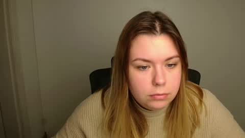 Snapshot of midnightmariana chatting on October 27, 12:09 pm Mariana online show from October 27, 12:09 pm