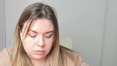 Snapshot of midnightmariana chatting on November 14, 12:37 pm Mariana online show from November 14, 12:37 pm