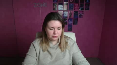 Snapshot of midnightmariana chatting on November 24, 6:35 am Mariana online show from November 24, 6:35 am