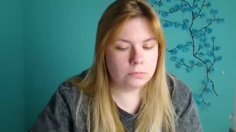 Snapshot of midnightmariana chatting on May 5, 11:18 am Mariana online show from May 5, 11:18 am