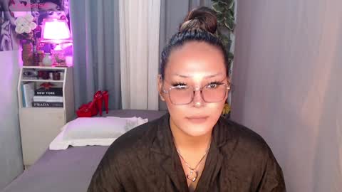  Dont forget to follow online show from December 3, 6:06 pm