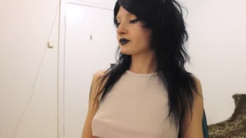 midnightsiren online show from September 22, 7:27 pm