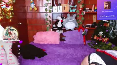 Snapshot of midoriquinn chatting on December 13, 7:53 pm Midori 7u7 online show from December 13, 7:53 pm