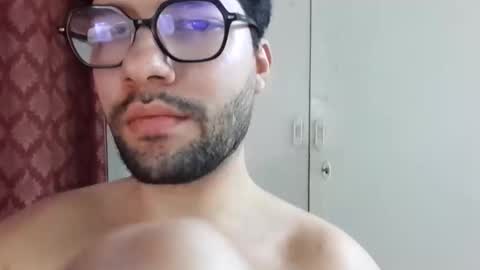 Sam online show from February 5, 7:18 pm