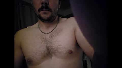 Snapshot of midwest_stroker chatting on April 1, 4:02 am Midwest stroker online show from April 1, 4:02 am