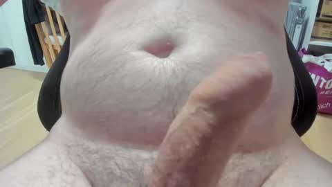 Snapshot of mighty1705 chatting on January 15, 9:47 am M online show from January 15, 9:47 am