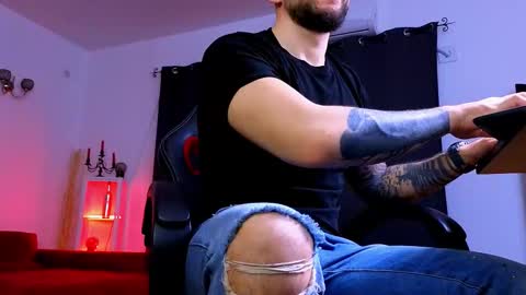 MightyAaron online show from February 20, 7:36 pm