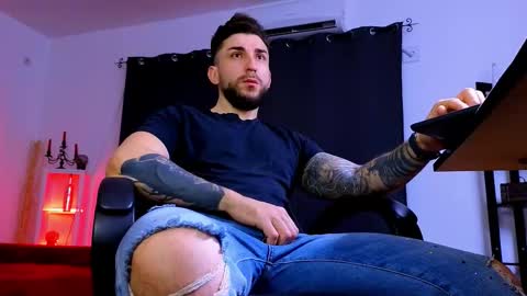 MightyAaron online show from February 24, 2:20 am