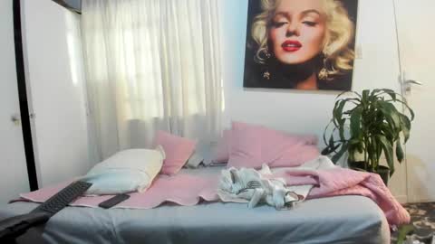 Miguel Hernandez online show from December 8, 5:33 pm