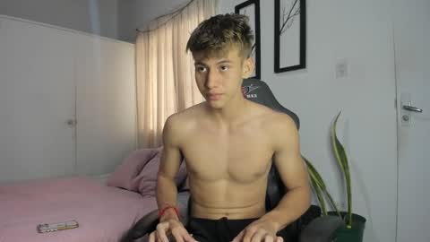 Miguel Hernandez online show from January 17, 2:18 pm