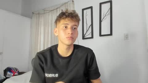 Miguel Hernandez online show from February 27, 4:32 pm